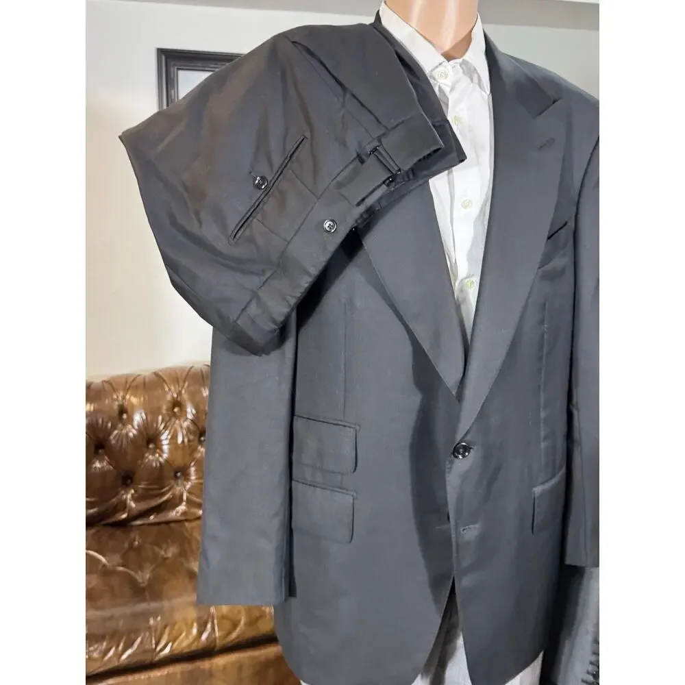 Tom Ford Black Wool Atticus 2 Piece Suit Peak Lapels 58R 48R US 40x30 EUC